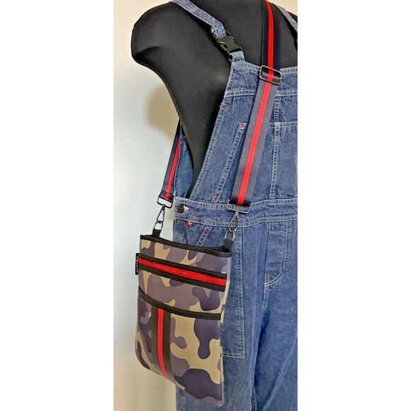 GIRLIE GIRL‎ ORIGINALS Tote Crossbody Purse Women Camo Red Stripe Neoprene Bag - Picture 12 of 14